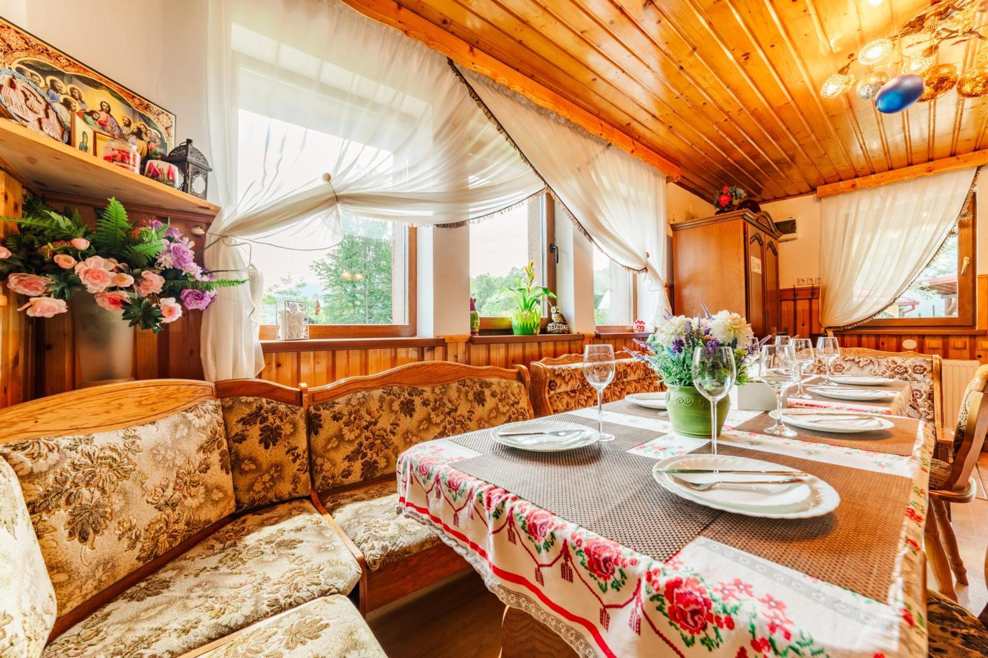Casa Poiana Soarelui Villa Brasov Exterior photo